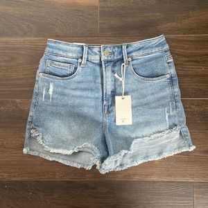 Good American Good Curve Shorts